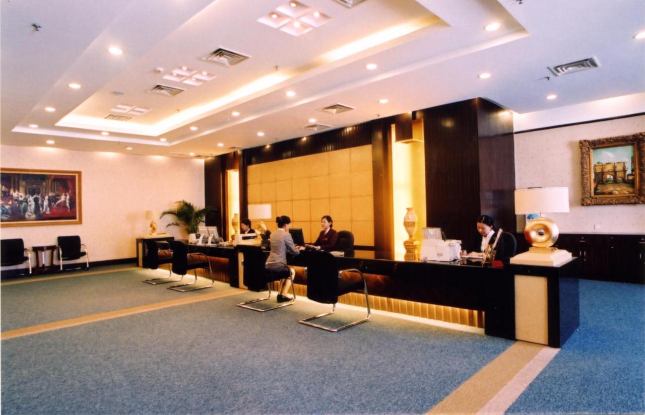 Royal International Hotel Urumqi Buitenkant foto