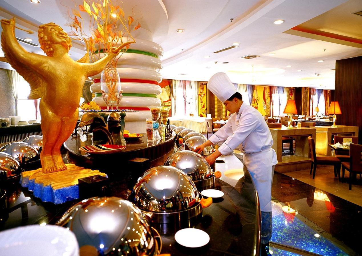 Royal International Hotel Urumqi Buitenkant foto